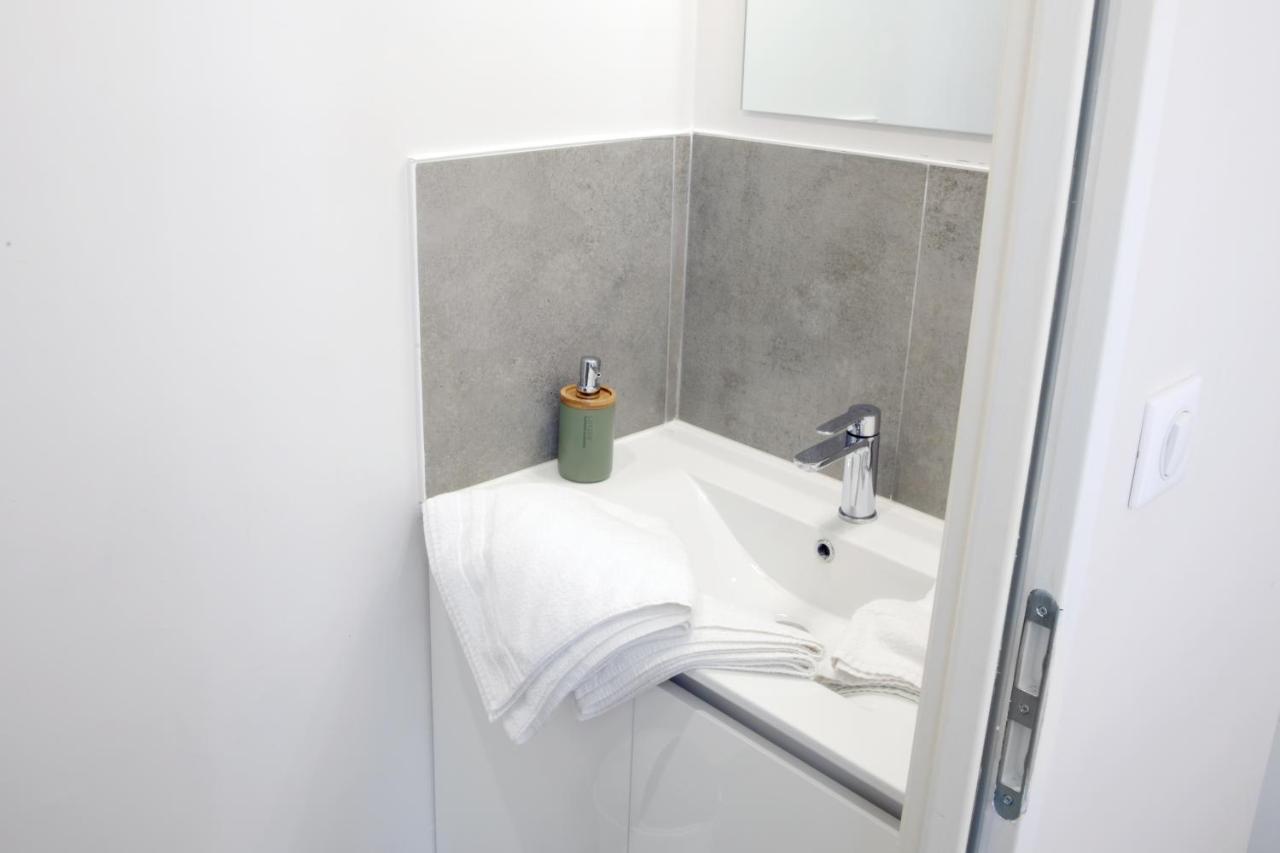 T2 - 28M2 Avec Cour Et Stationnement, Wifi Et Linge Fournis Apartment อองกูแลม ภายนอก รูปภาพ